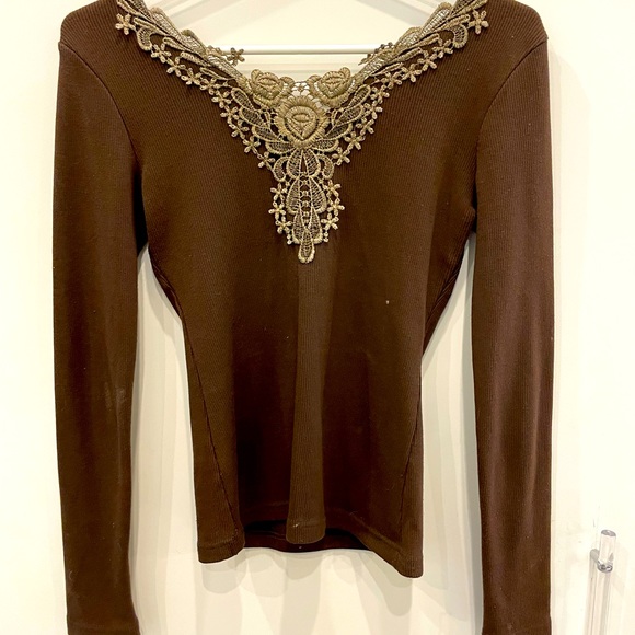 Embroidered V neck Sweater - Picture 2 of 2